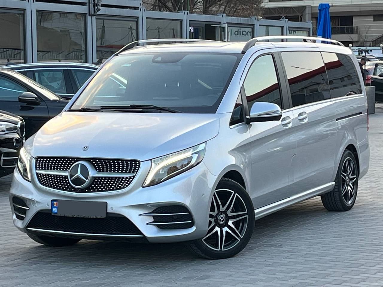 Mercedes V 300 2020 — Миниатюра 3