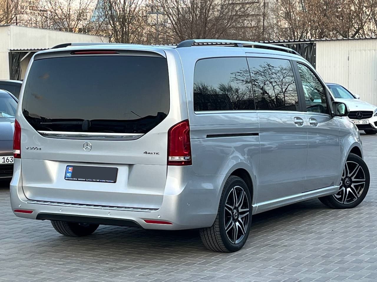 Mercedes V 300 2020 — Миниатюра 2
