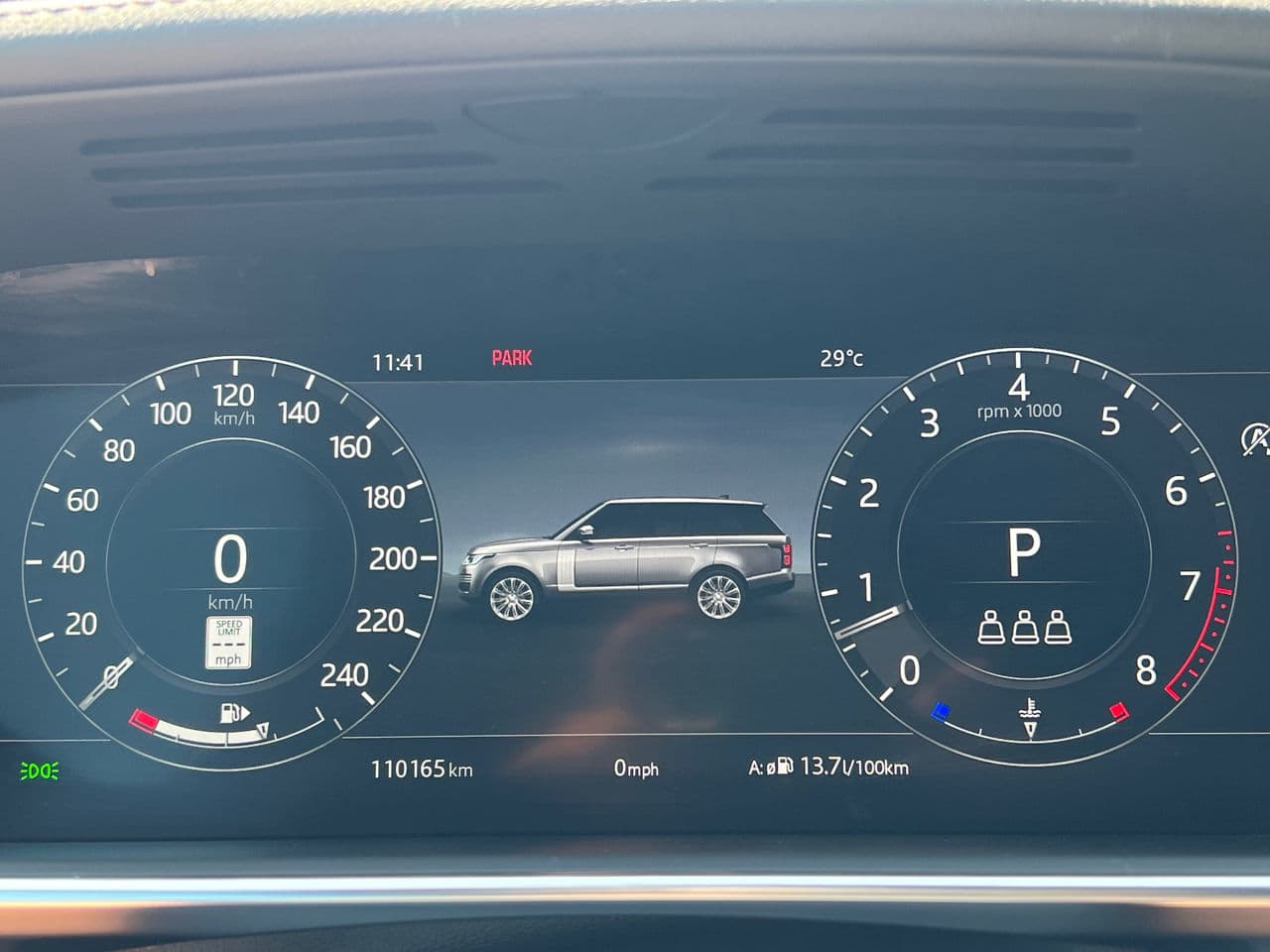 Land Rover Range Rover Vogue 2020 — Миниатюра 10