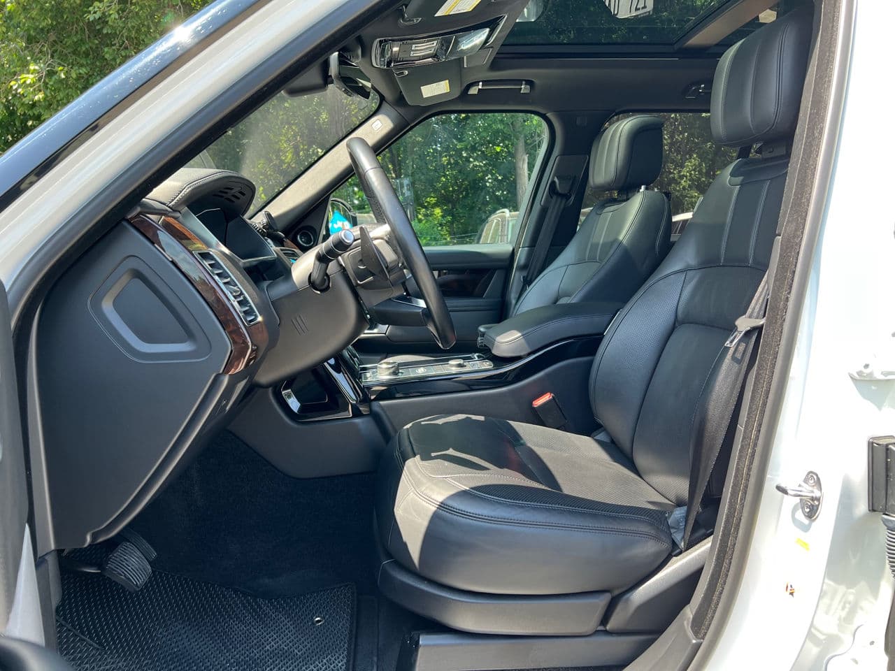 Land Rover Range Rover Vogue 2020 — Миниатюра 7