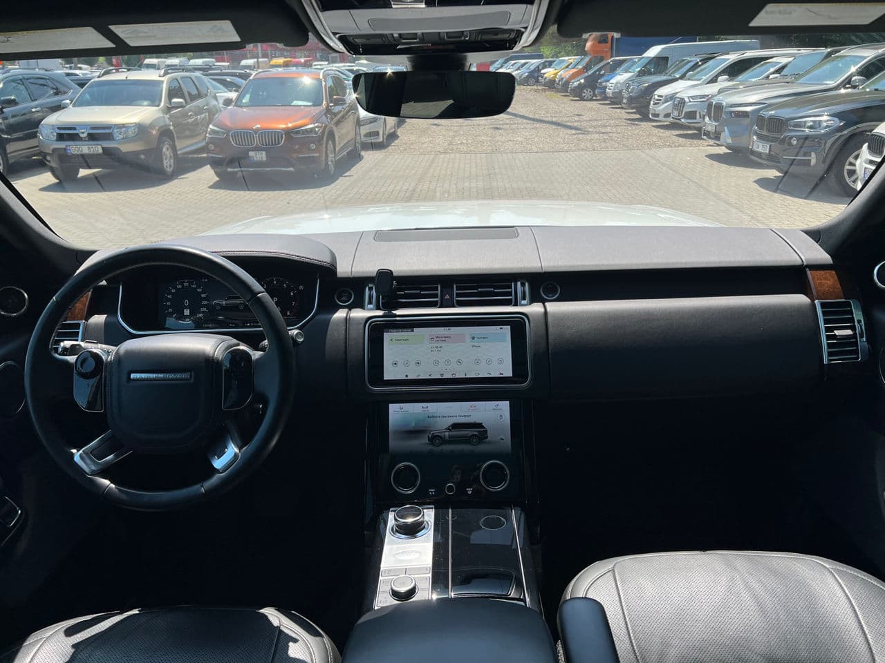 Land Rover Range Rover Vogue 2020 — Миниатюра 8