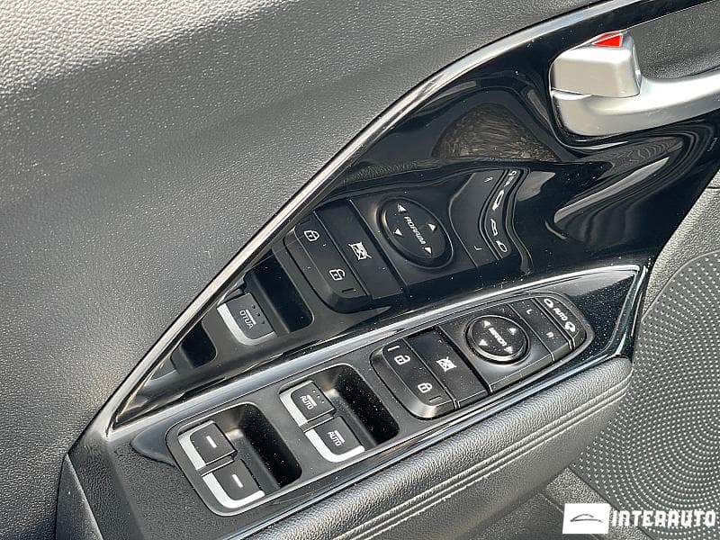 Kia Niro 2018 — Миниатюра 7