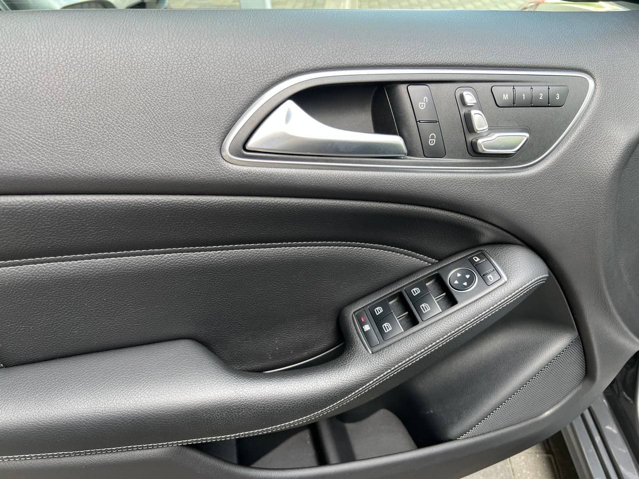 Mercedes B 180 2016 — Миниатюра 5