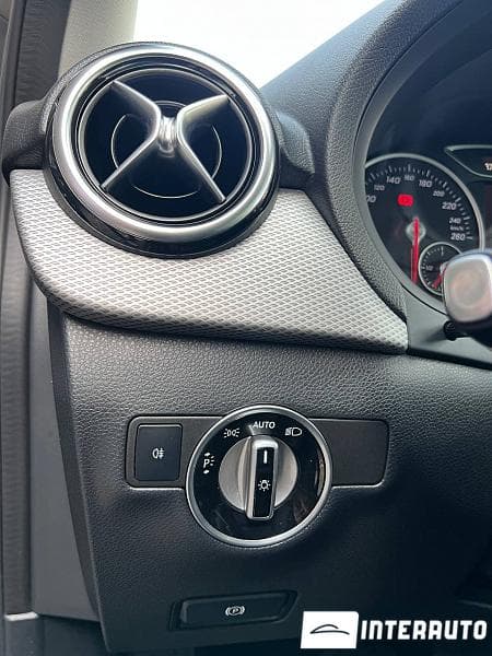 Mercedes B 180 2016 — Миниатюра 14