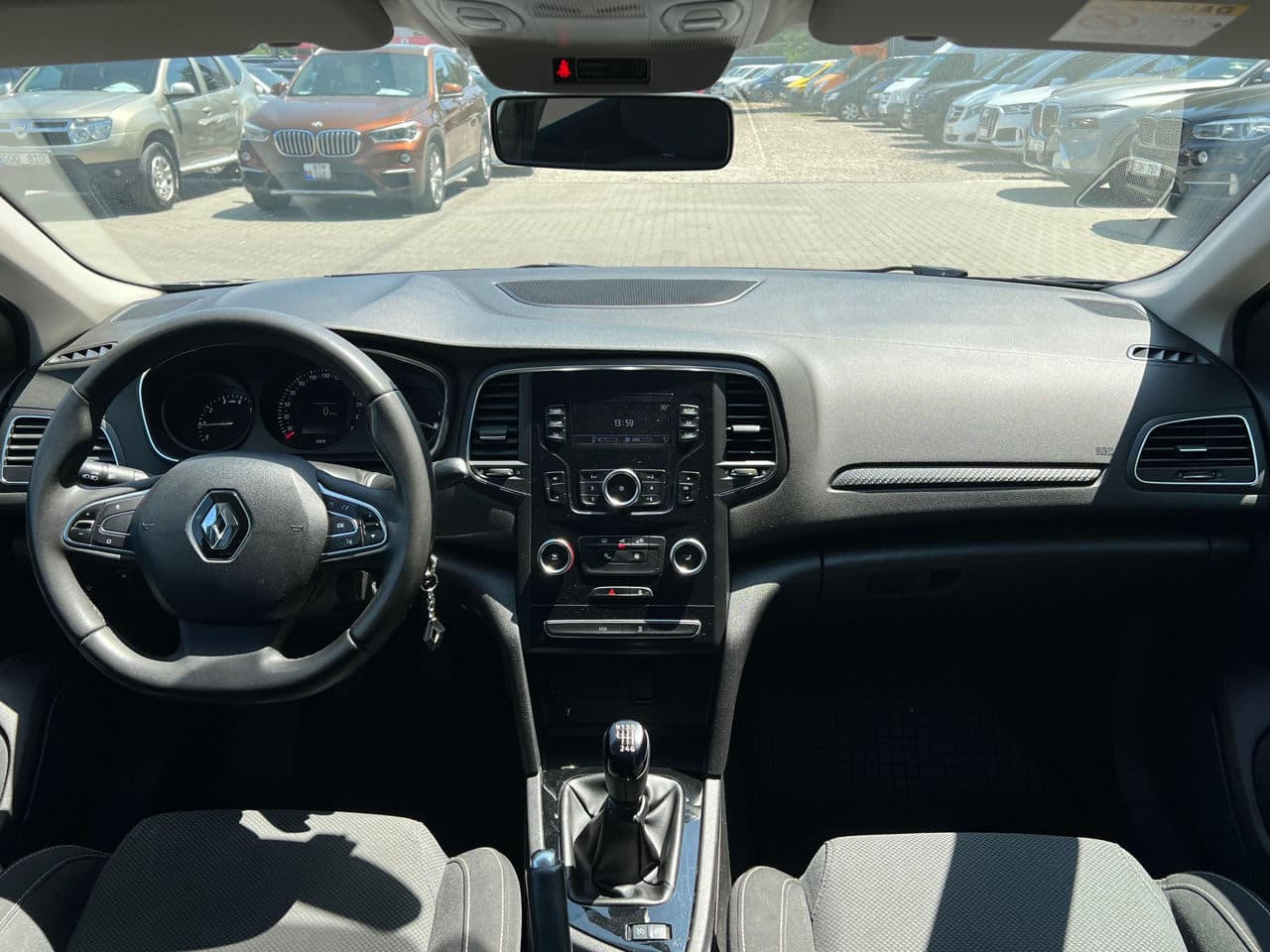 Renault Megane 2019 — Миниатюра 8