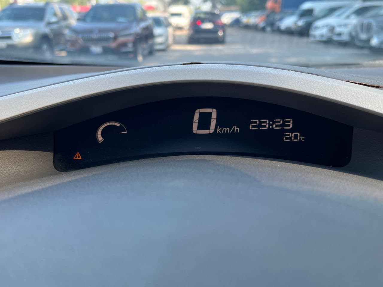 Nissan Leaf 2011 — Миниатюра 11