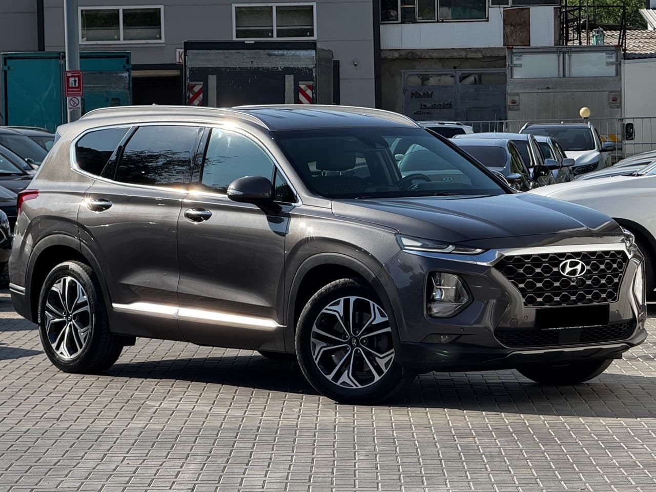 Hyundai Santa Fe 2019 — Миниатюра 3