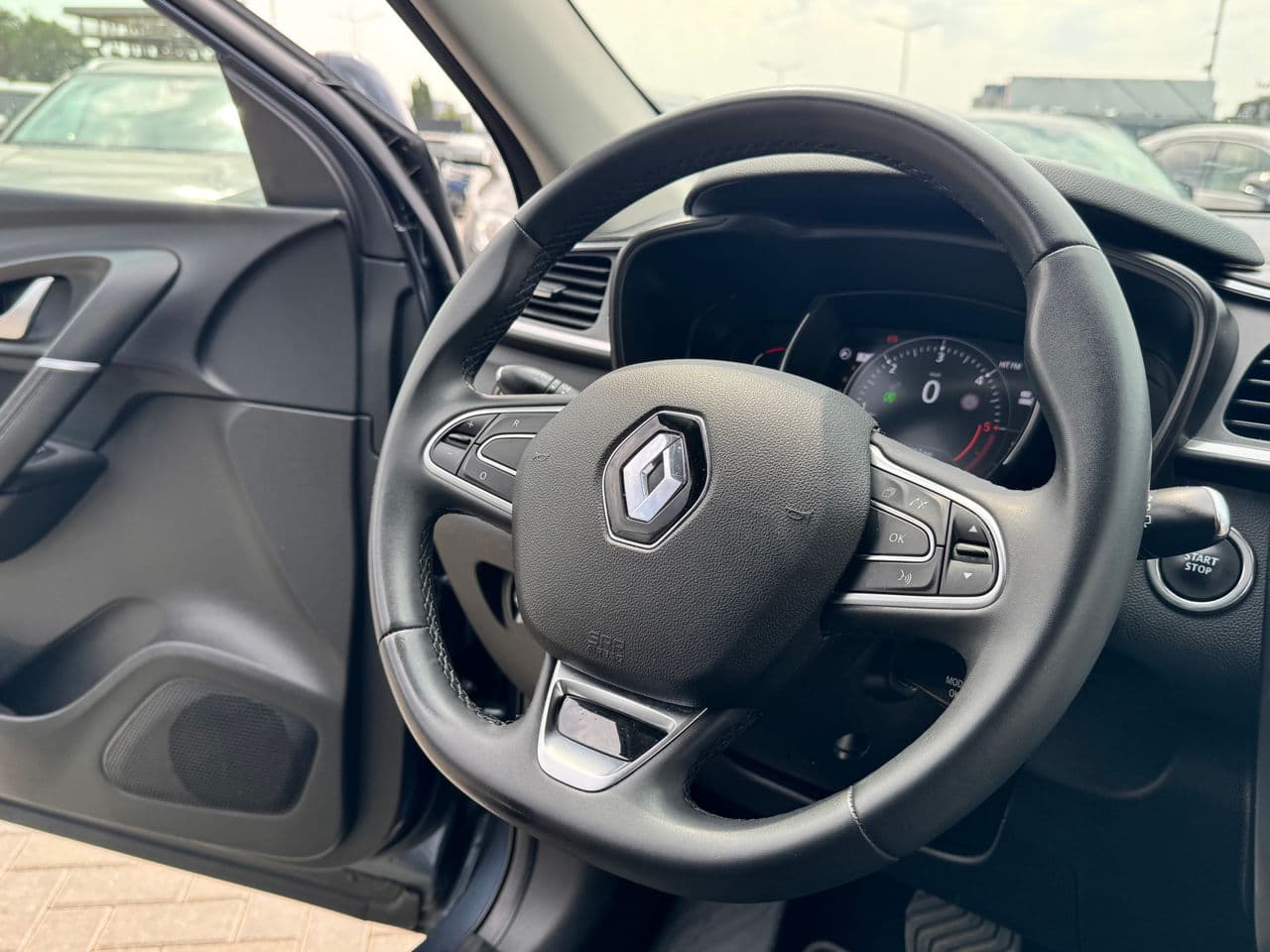 Renault Kadjar 2022 — Миниатюра 7