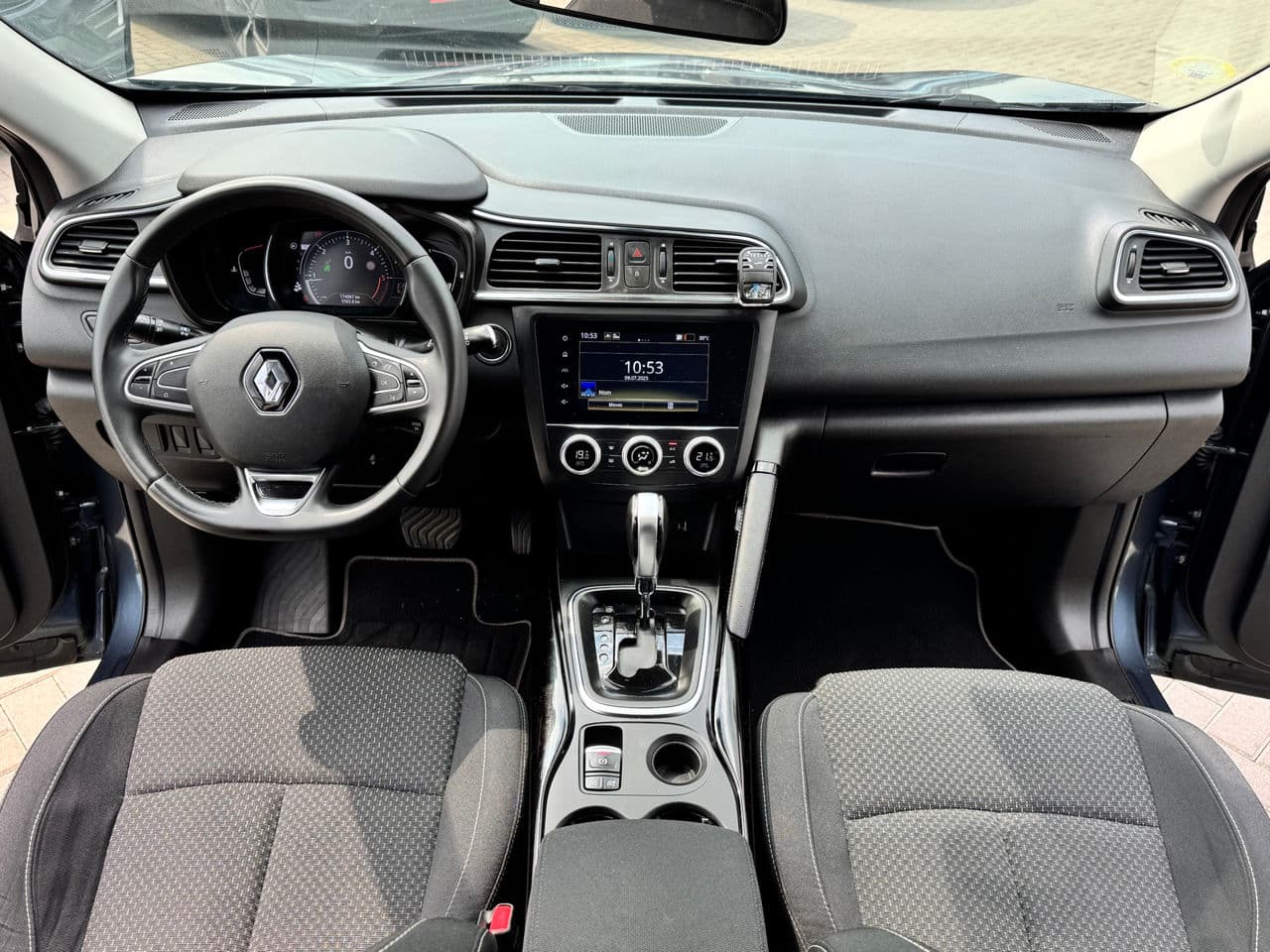 Renault Kadjar 2022 — Миниатюра 6