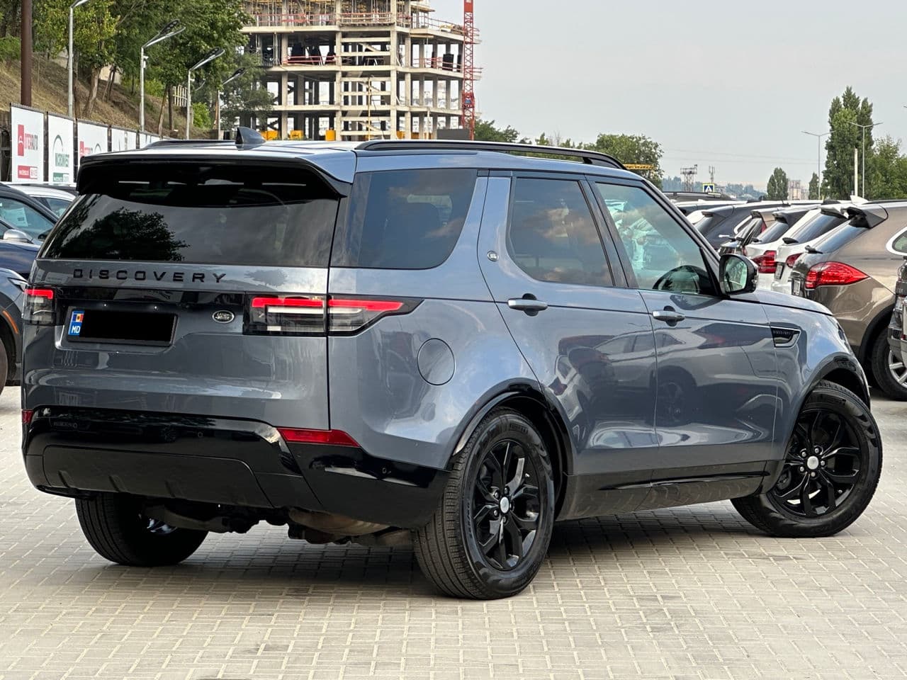 Land Rover Discovery 2019 — Миниатюра 3