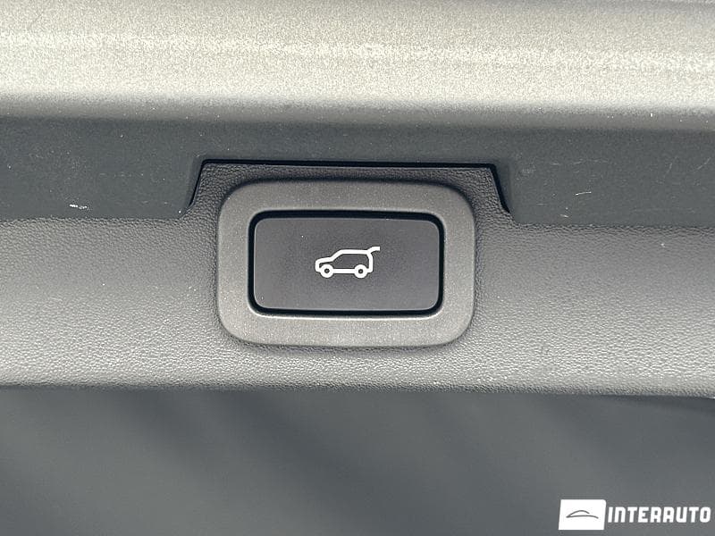 Land Rover Discovery 2019 — Миниатюра 24