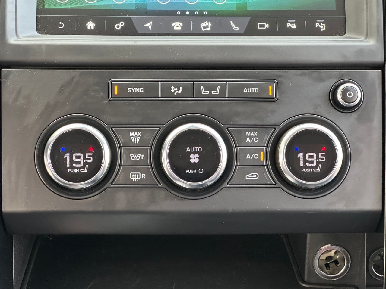 Land Rover Discovery 2019 — Миниатюра 11