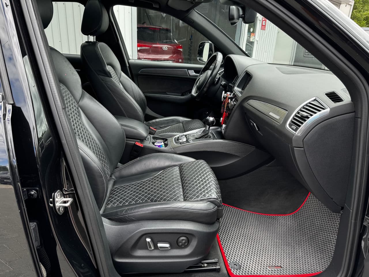 Audi SQ5 2015 — Миниатюра 5