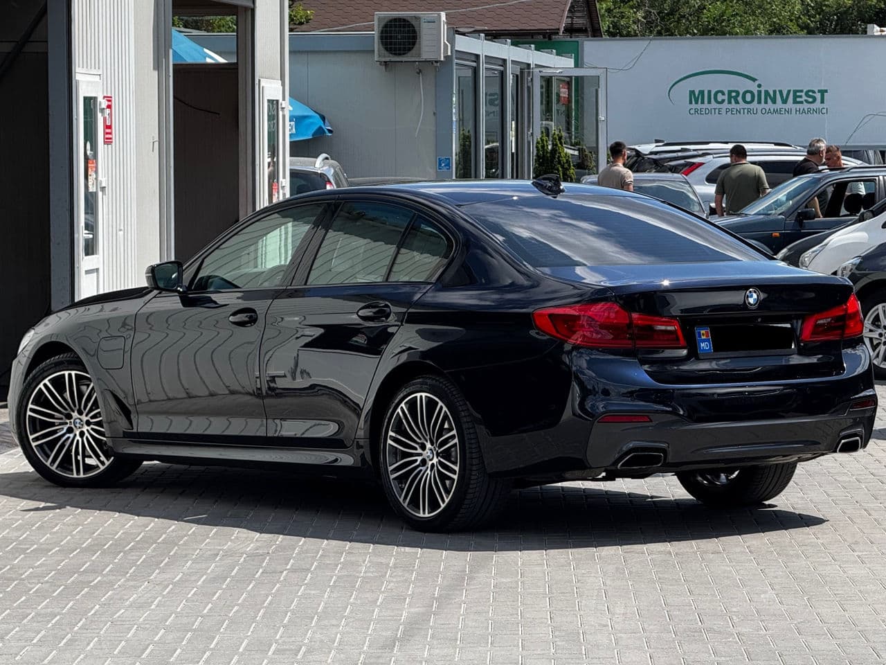 BMW 530e 2018 — Миниатюра 2