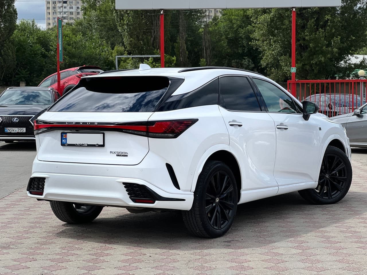 Lexus RX 500h 2024 — Миниатюра 2
