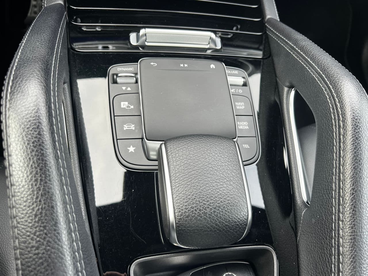 Mercedes GLE 300d 2020 — Миниатюра 17