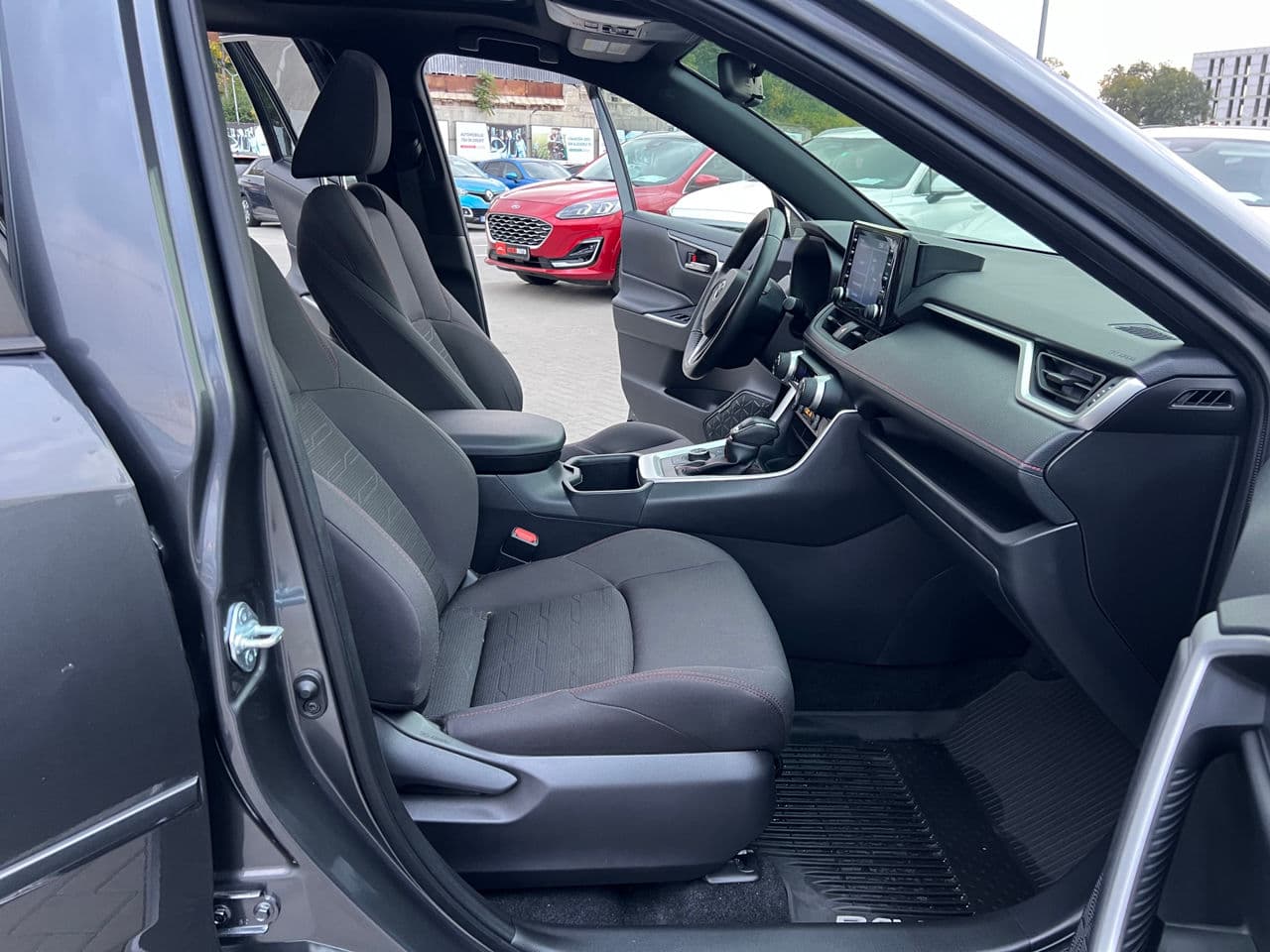 Toyota Rav-4 2021 — Миниатюра 15