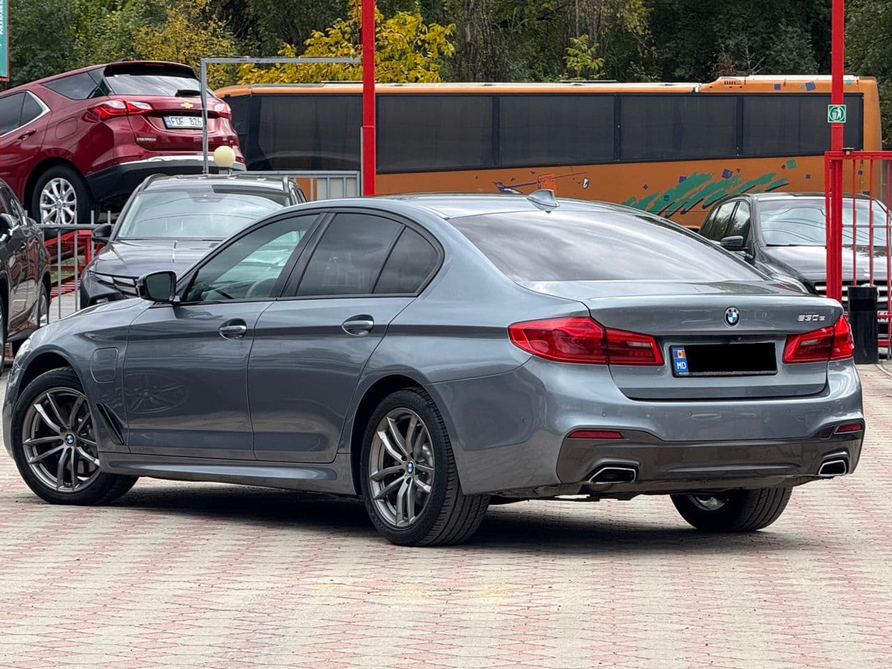 BMW 530e 2019 — Миниатюра 2
