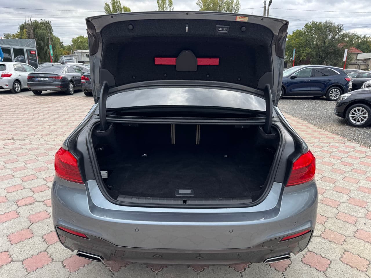 BMW 530e 2019 — Миниатюра 25