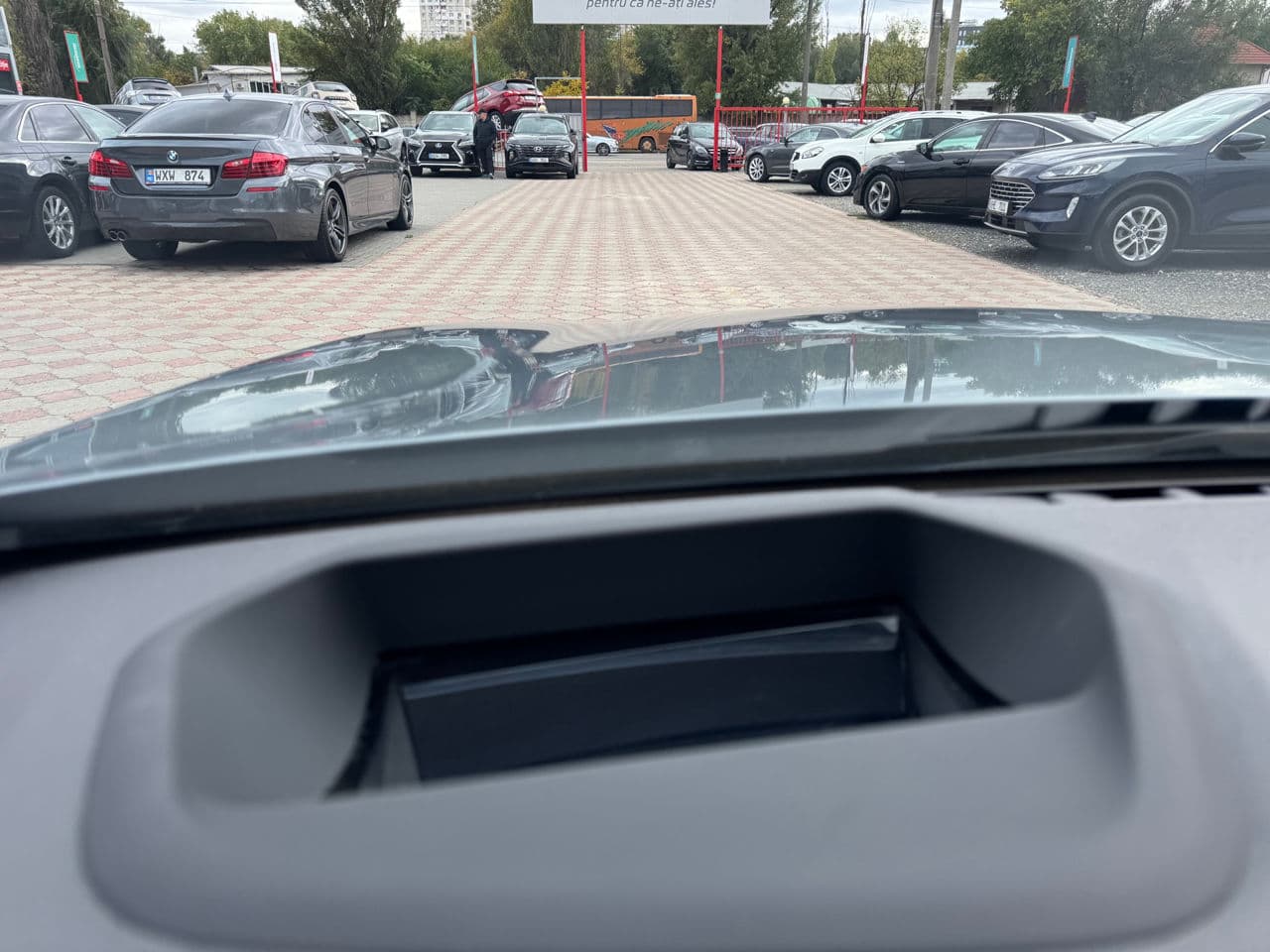 BMW 530e 2019 — Миниатюра 17