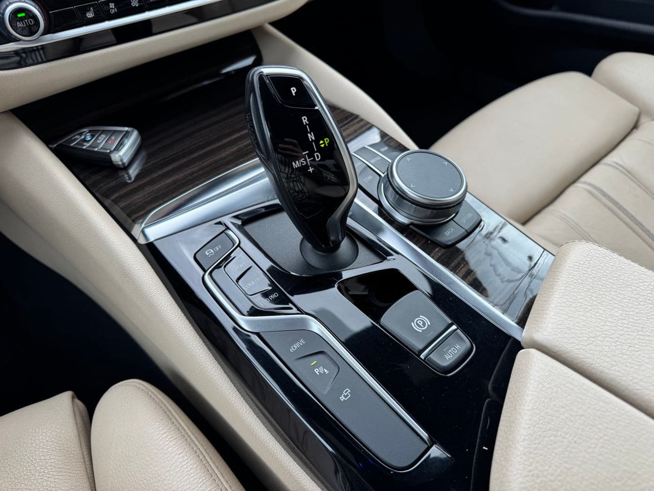BMW 530e 2019 — Миниатюра 15