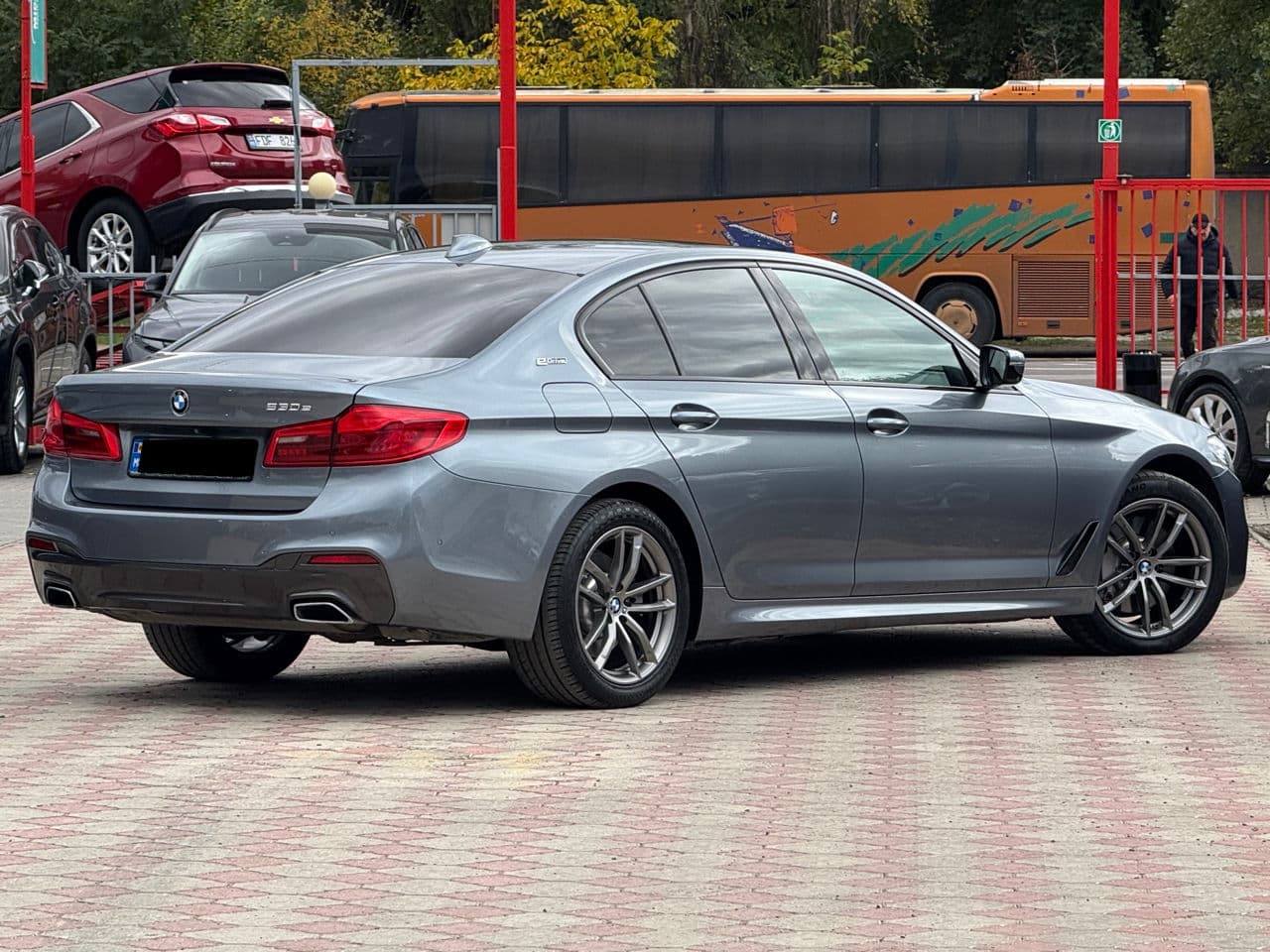 BMW 530e 2019 — Миниатюра 3