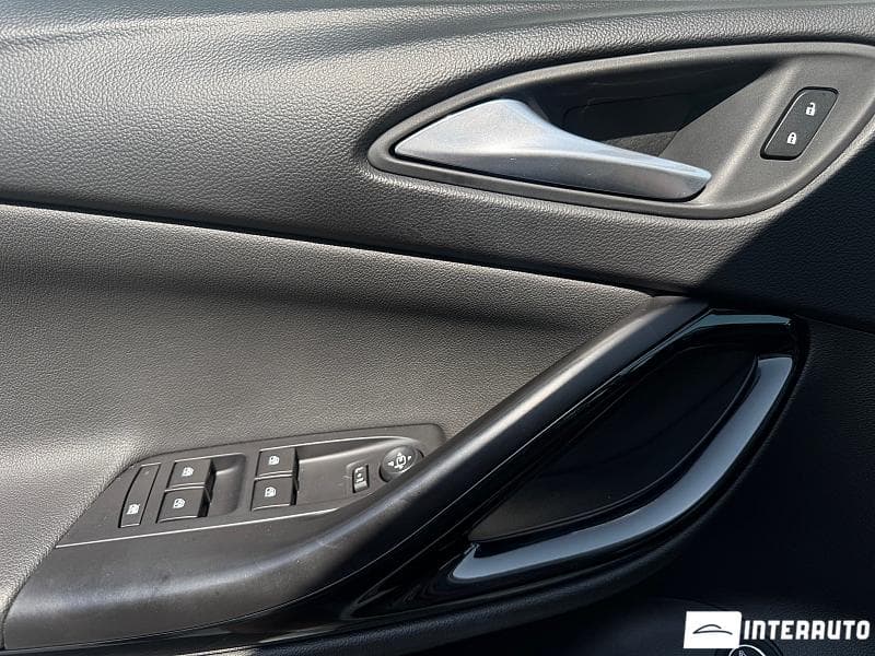 Opel Astra 2020 — Миниатюра 16