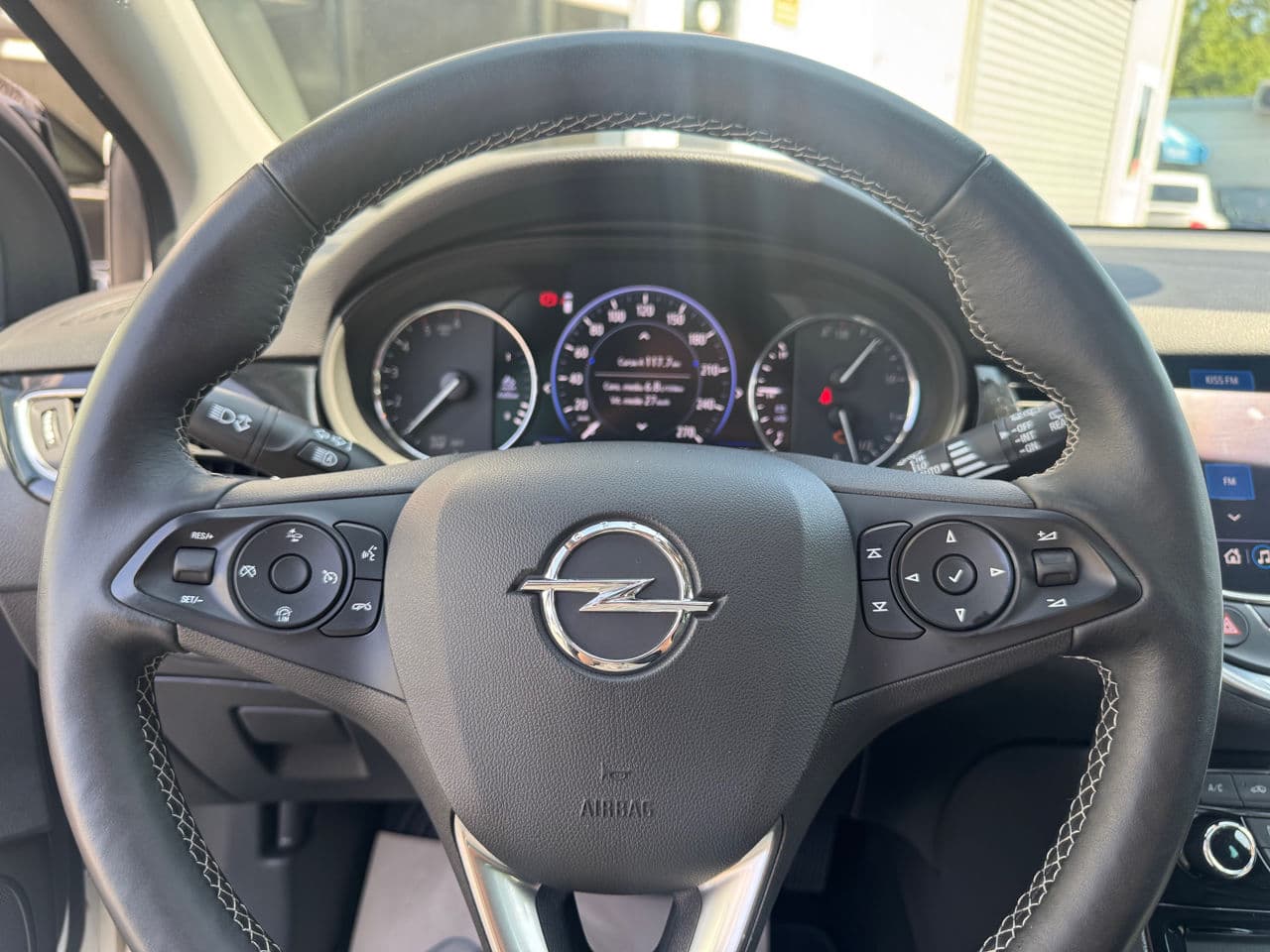 Opel Astra 2020 — Миниатюра 11