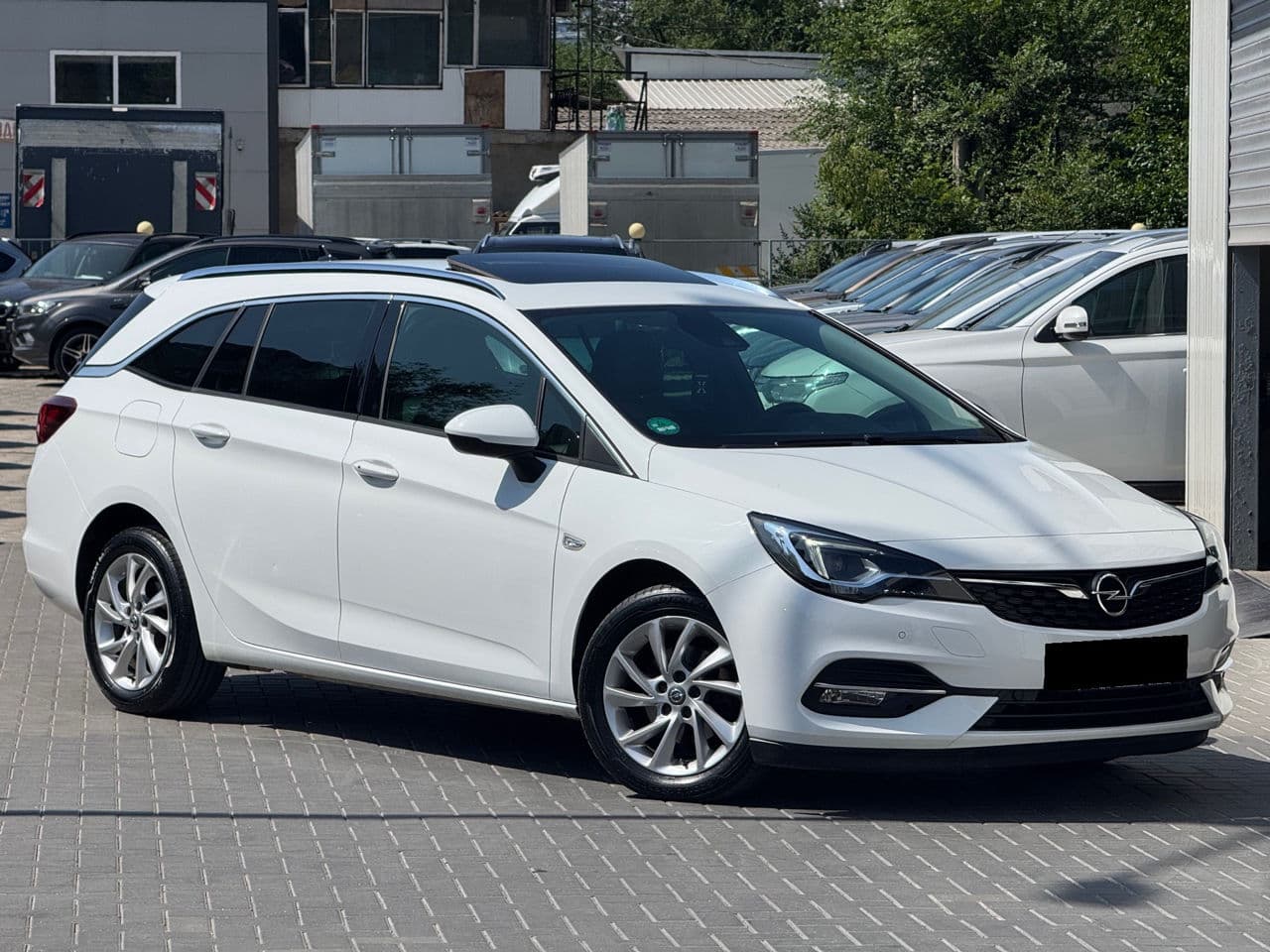Opel Astra 2020 — Миниатюра 3
