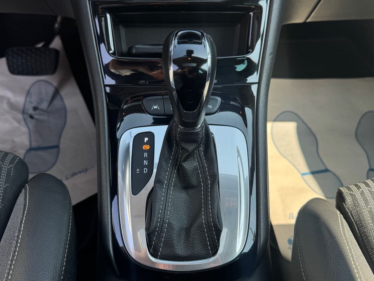 Opel Astra 2020 — Миниатюра 13