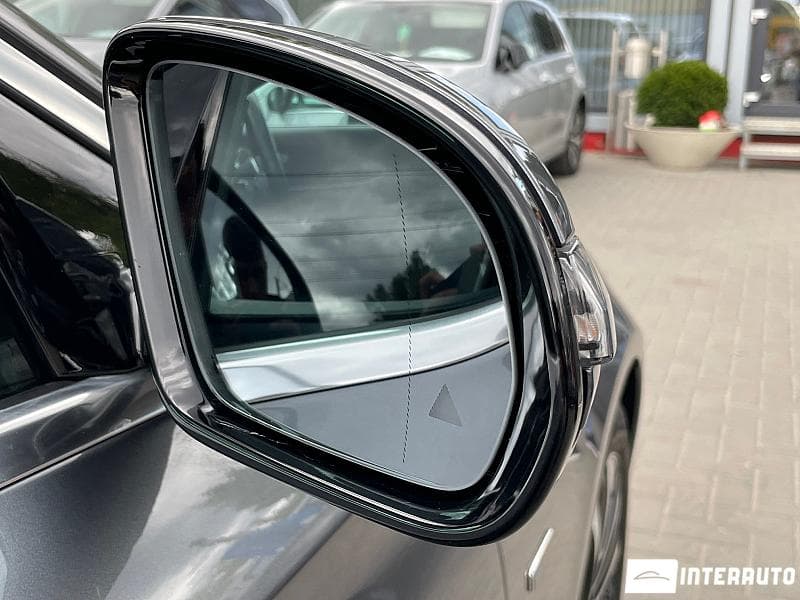 Mercedes E 300de 2019 — Миниатюра 5