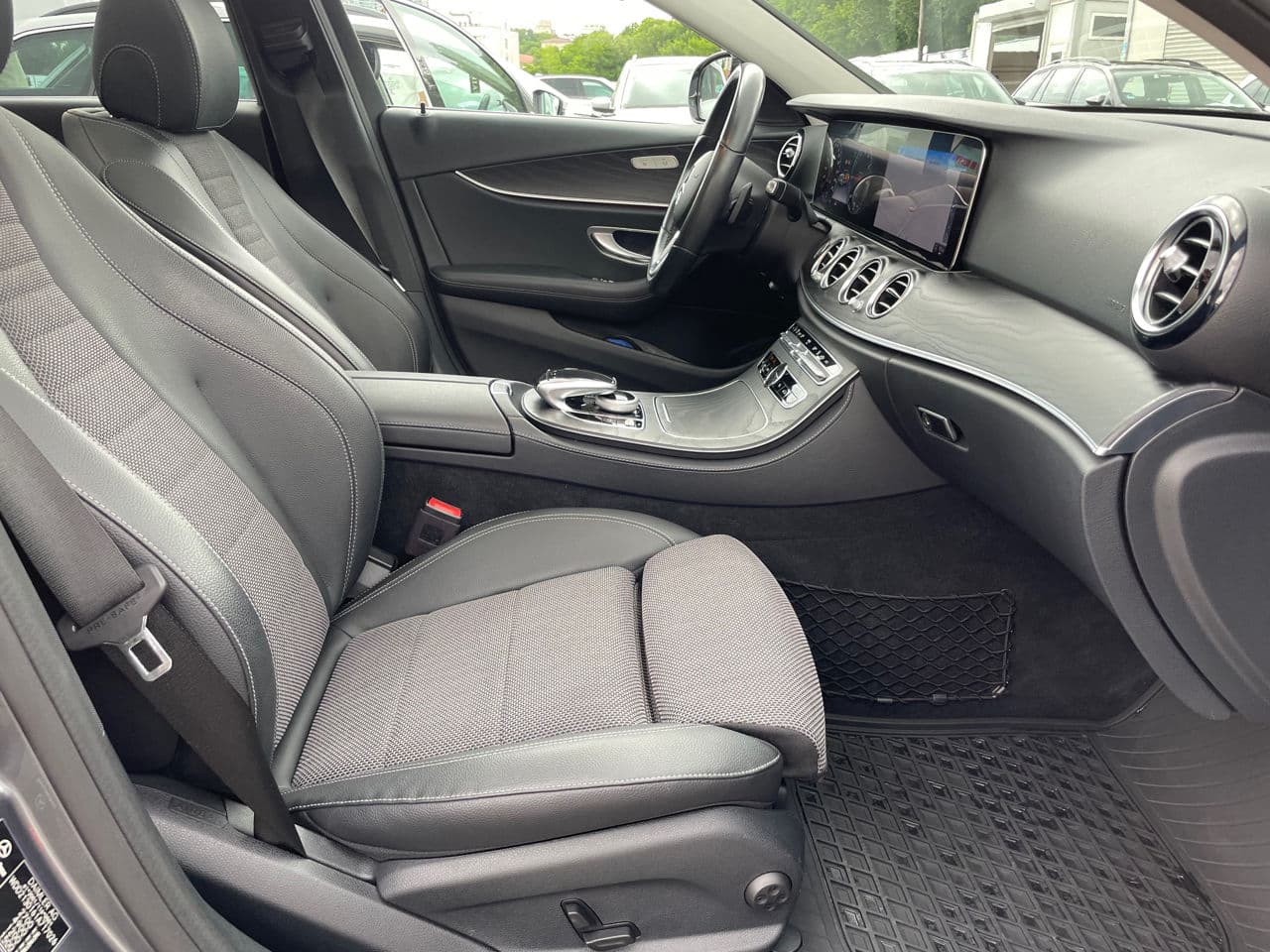 Mercedes E 300de 2019 — Миниатюра 19