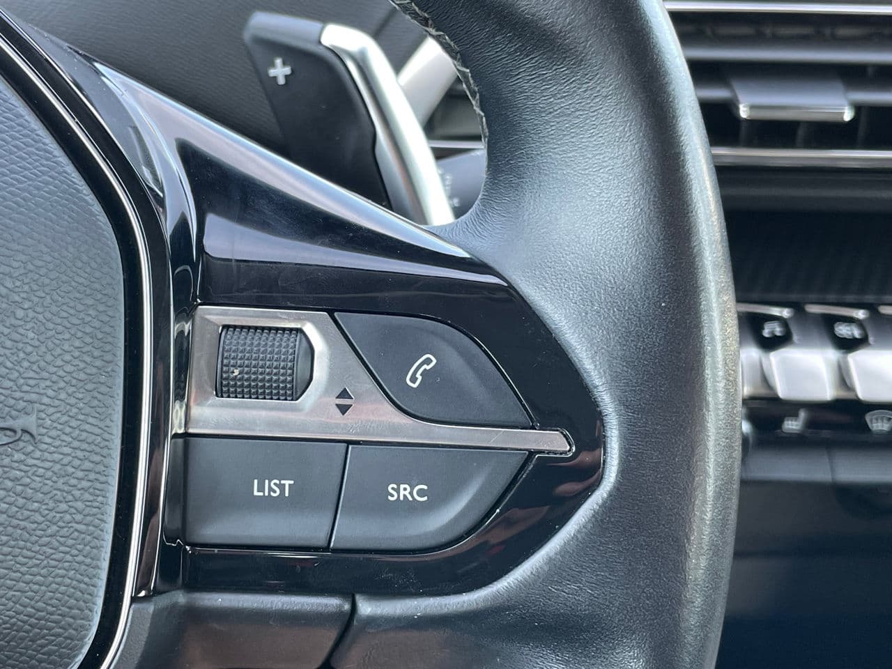 Peugeot 3008 2019 — Миниатюра 9