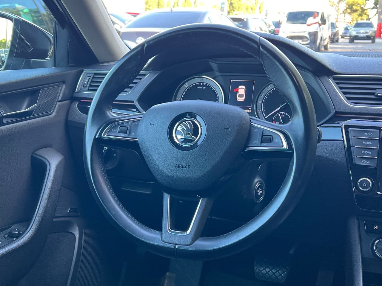 Skoda Superb 2017 — Миниатюра 12