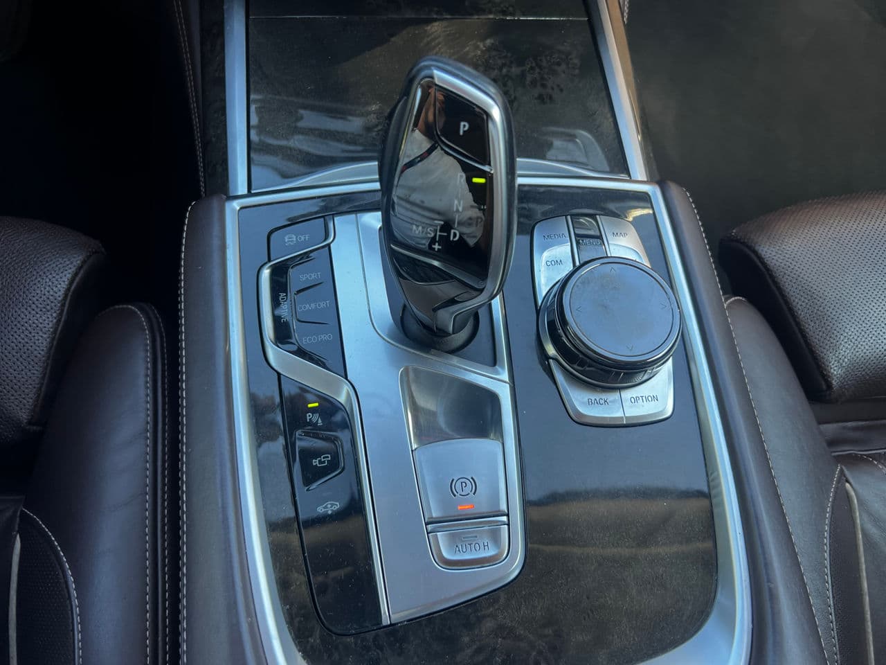 BMW 740 2016 — Миниатюра 16