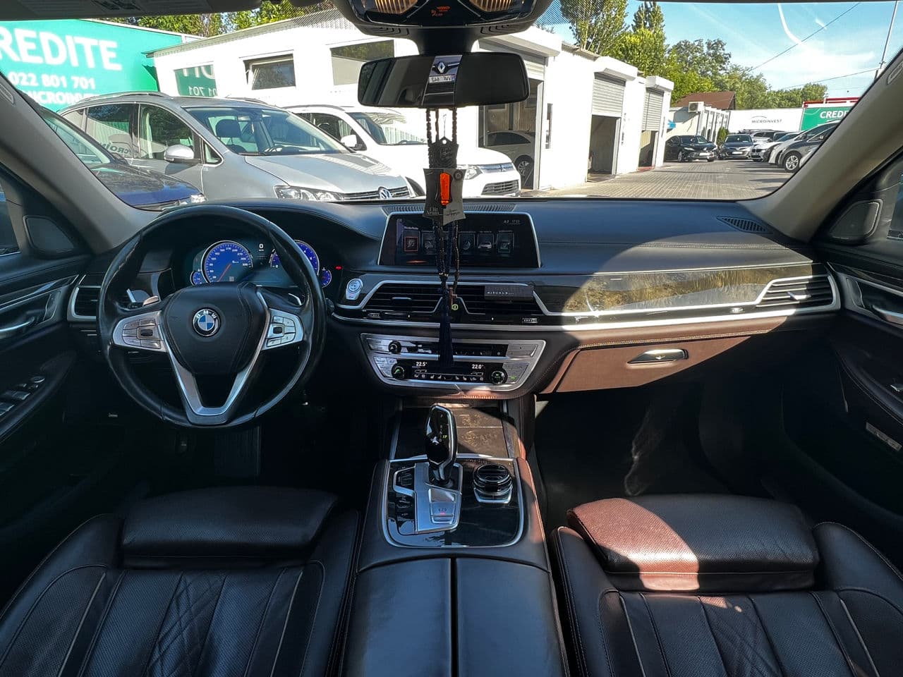 BMW 740 2016 — Миниатюра 10