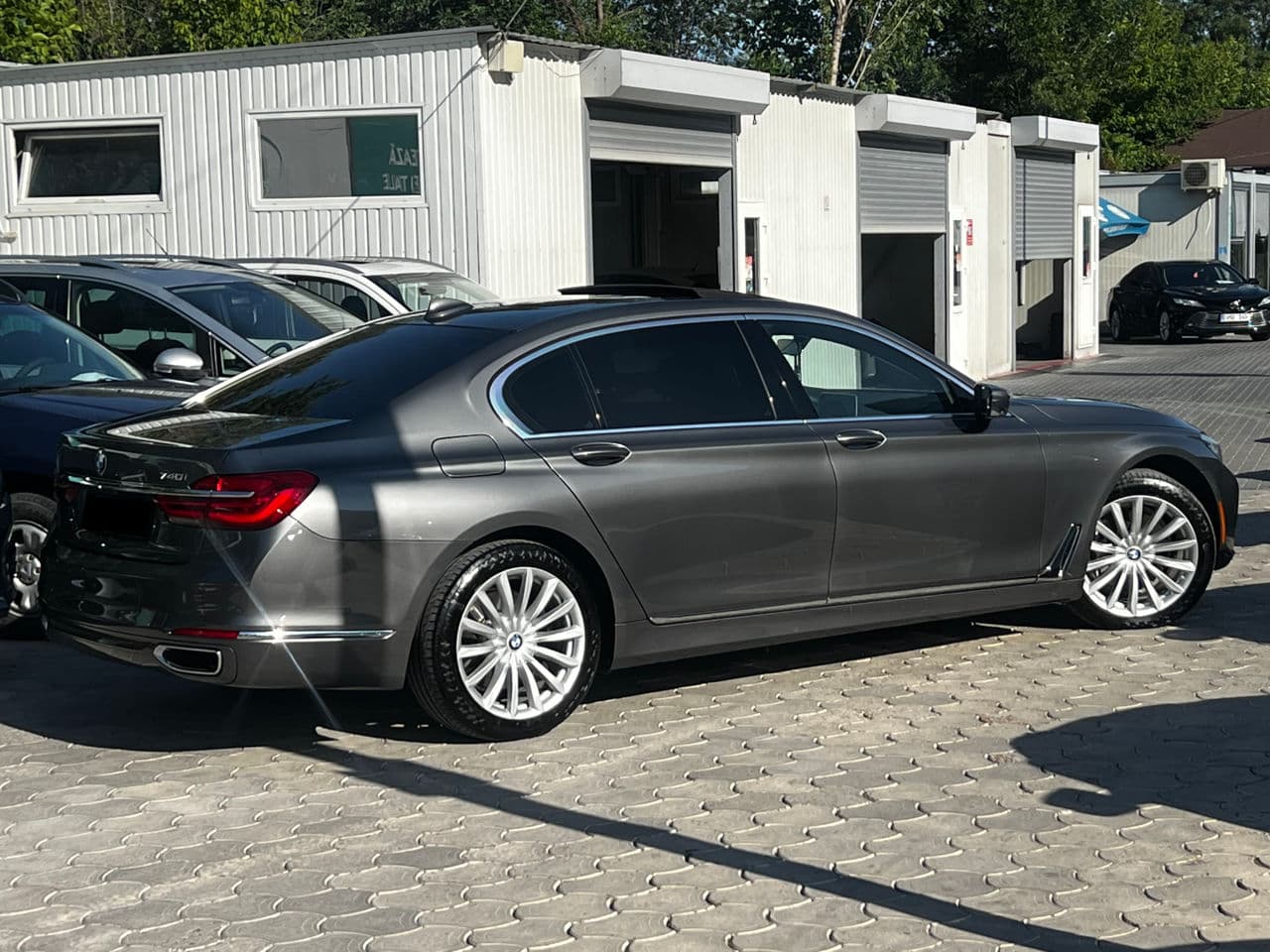 BMW 740 2016 — Миниатюра 4