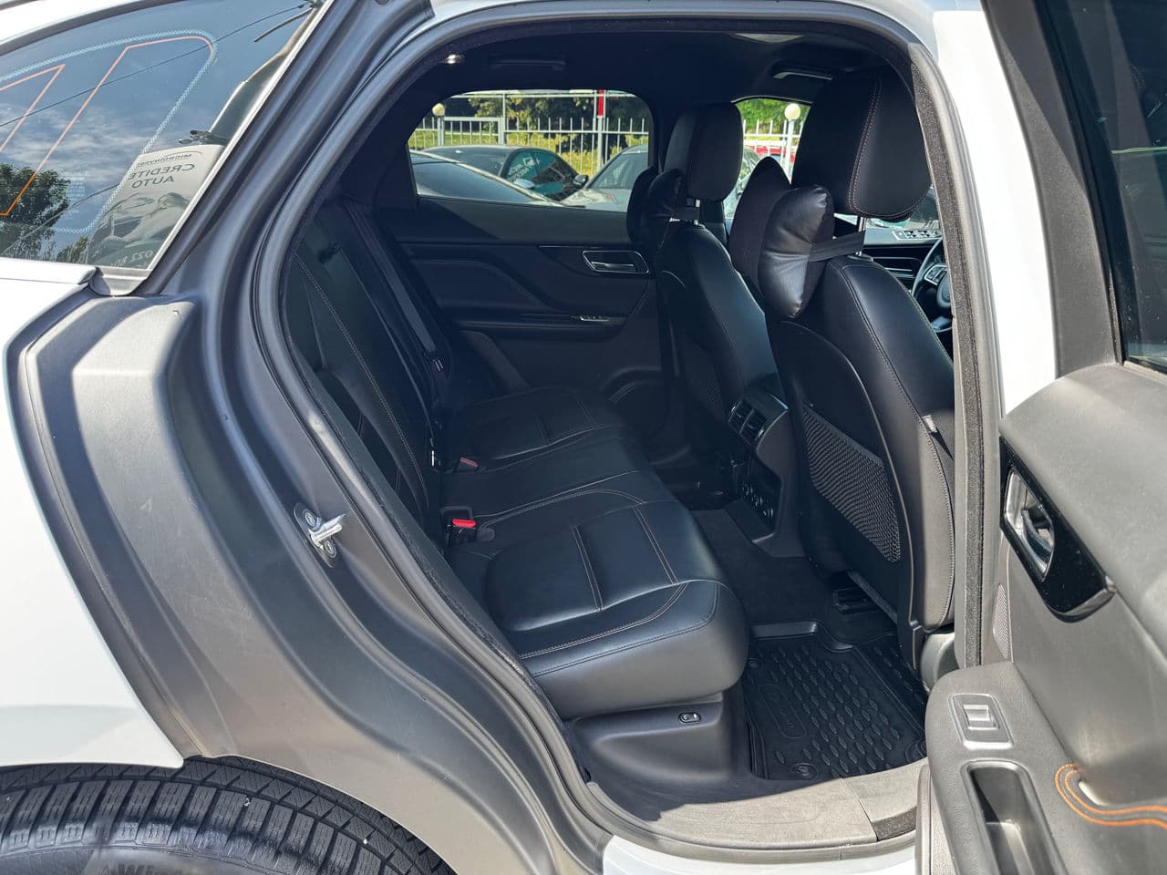 Jaguar F-Pace 2016 — Миниатюра 21