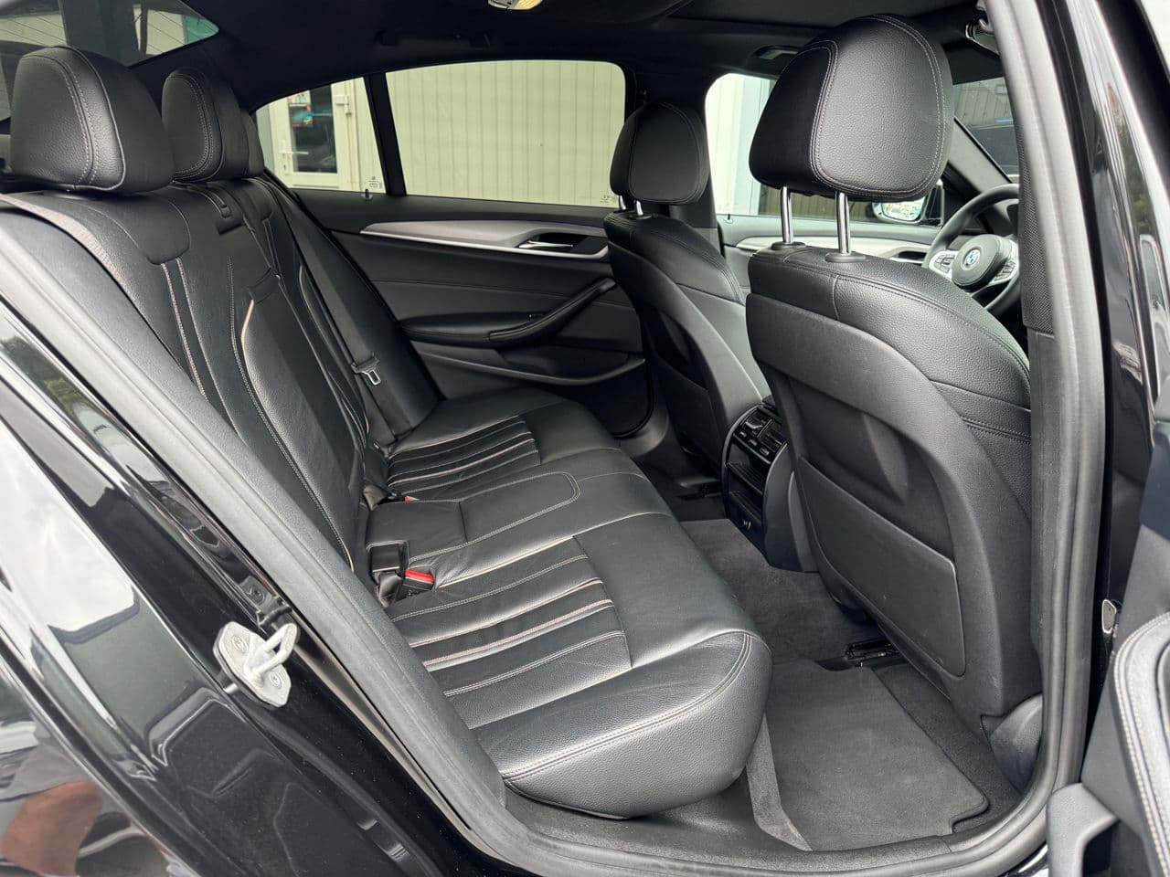 BMW 520 2017 — Миниатюра 16
