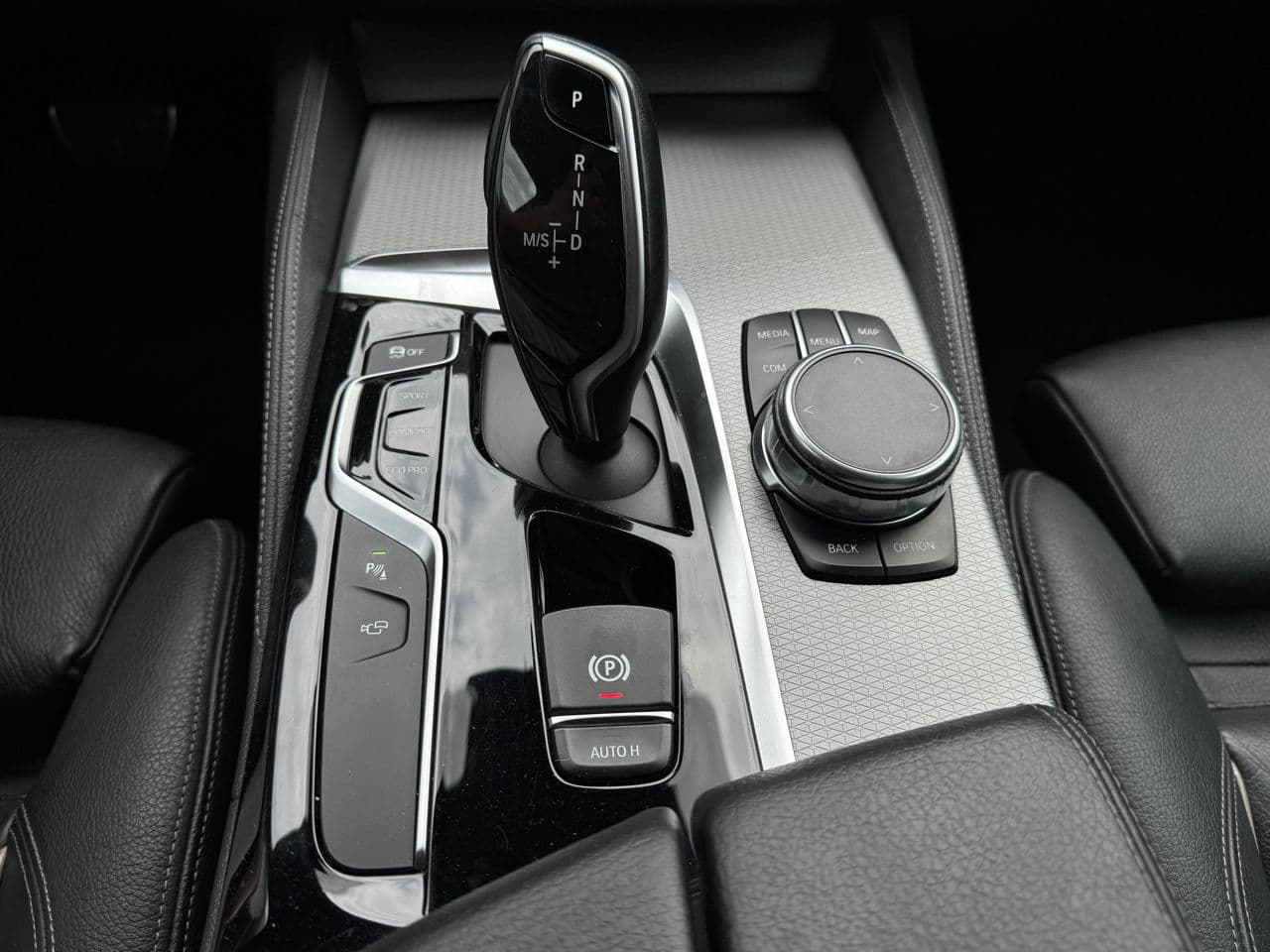 BMW 520 2017 — Миниатюра 13
