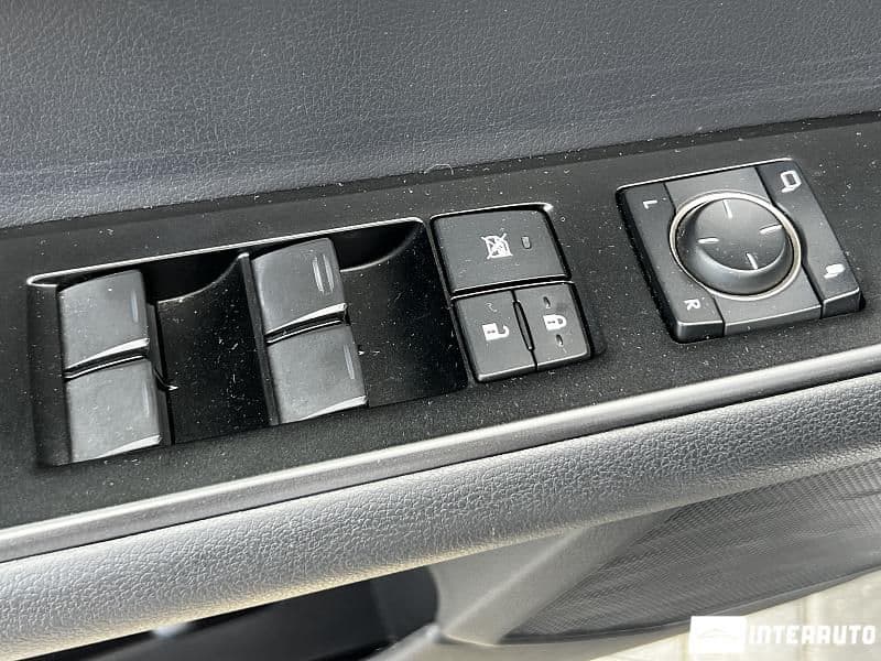 Lexus UX 250h 2021 — Миниатюра 14