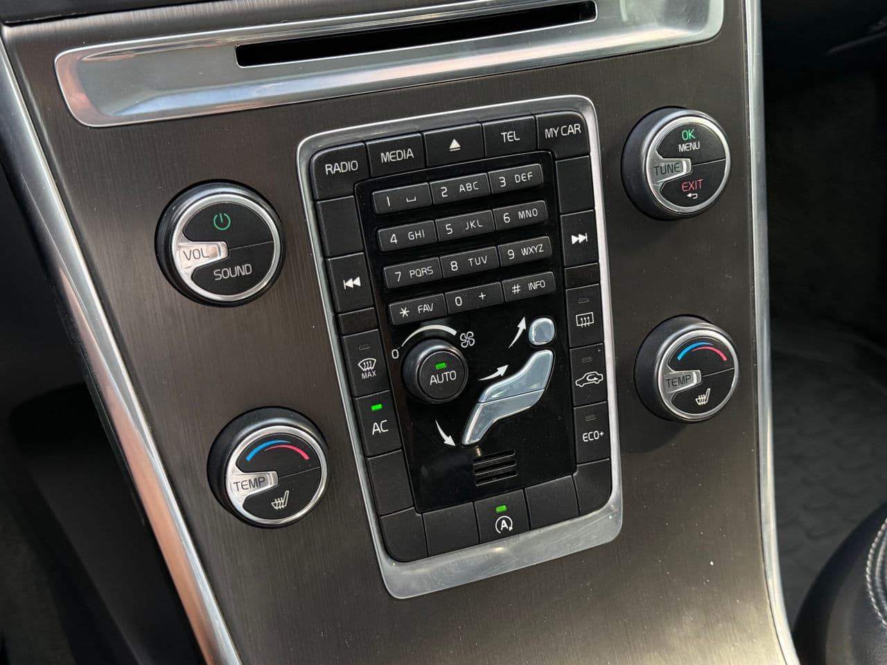 Volvo XC 60 2014 — Миниатюра 13