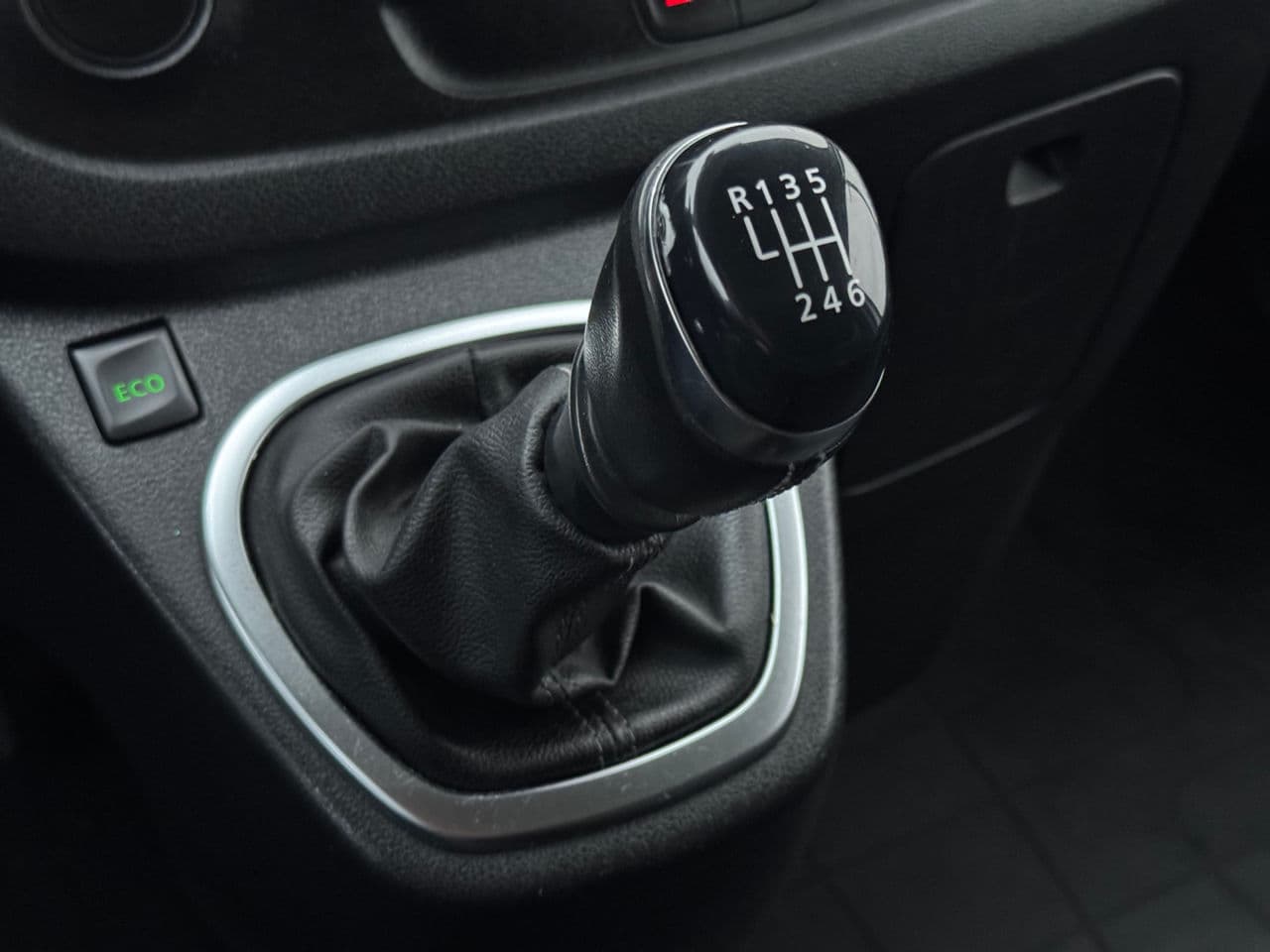 Renault Trafic 2020 — Миниатюра 12