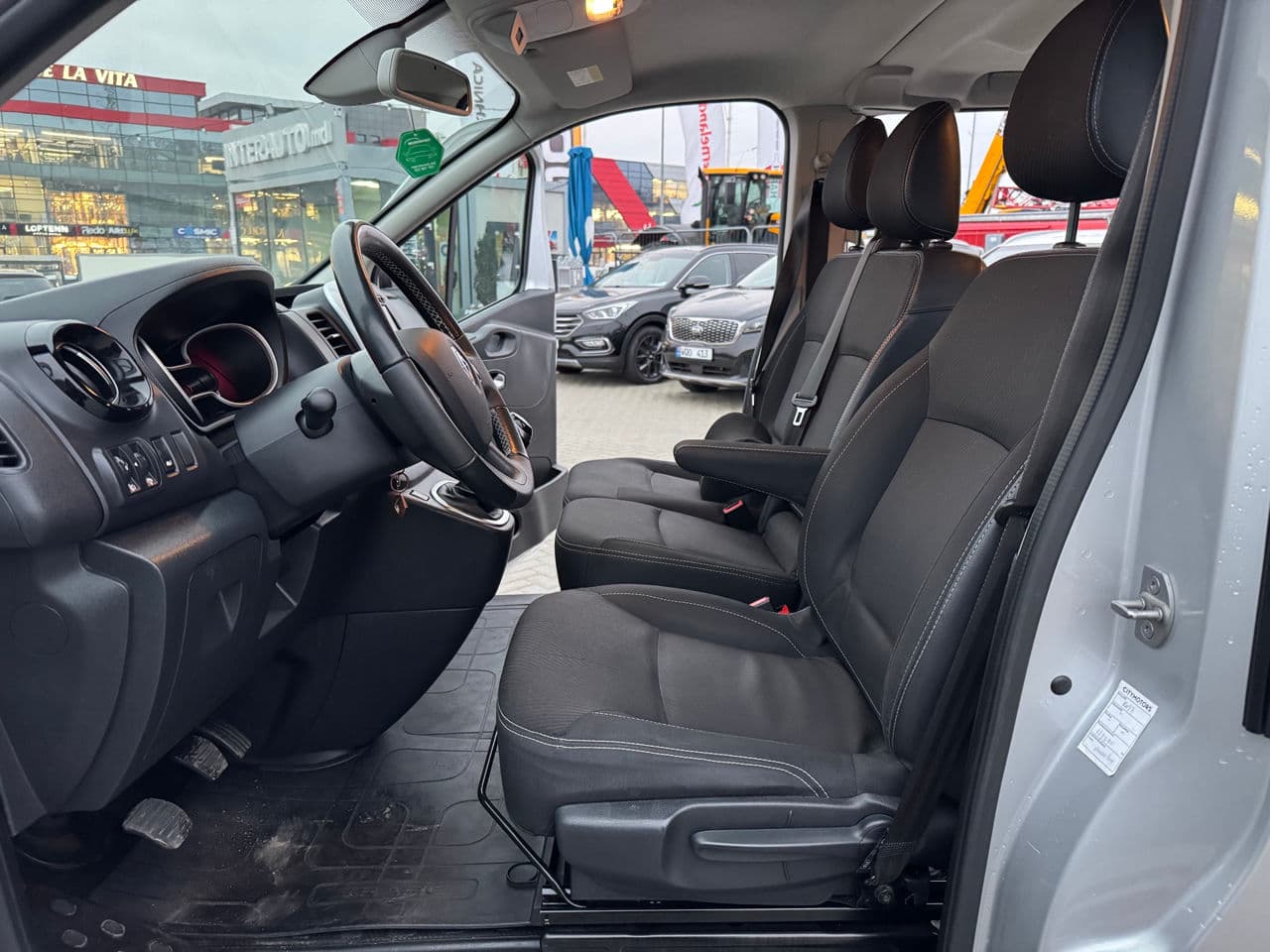 Renault Trafic 2020 — Миниатюра 5