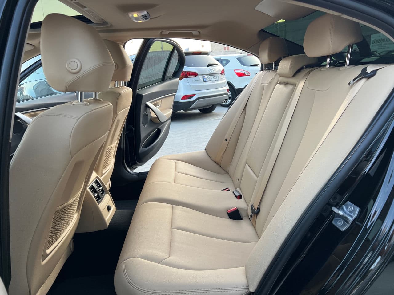 BMW 320 2018 — Миниатюра 14