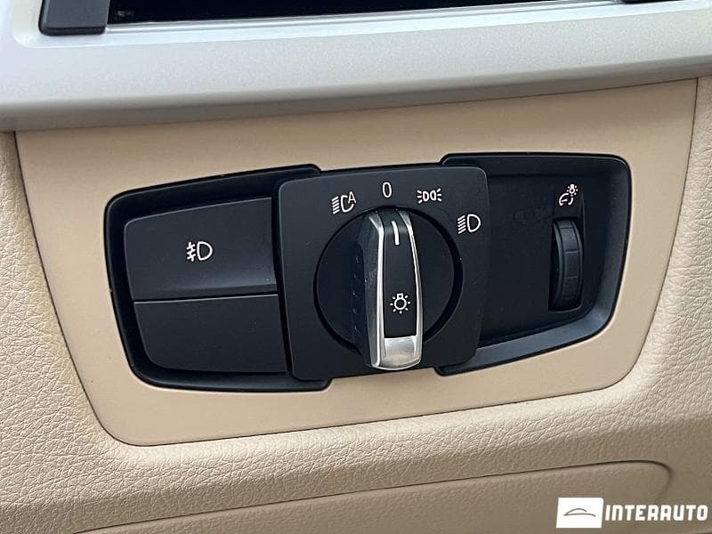 BMW 320 2018 — Миниатюра 20