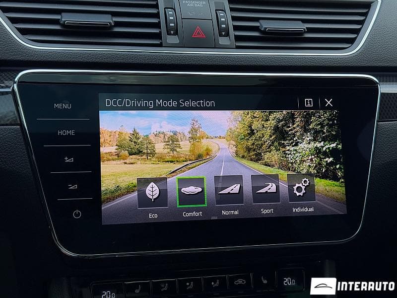 2017 Skoda Superb — Miniatură 19