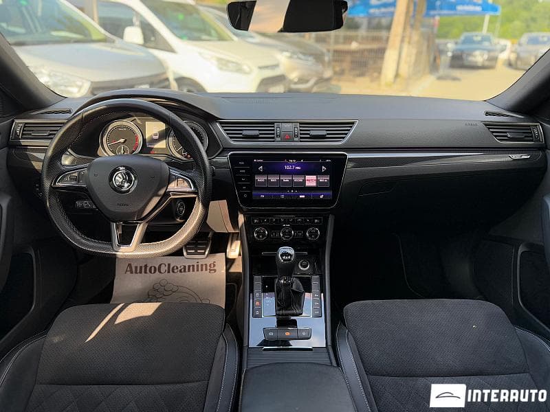 2017 Skoda Superb — Miniatură 16