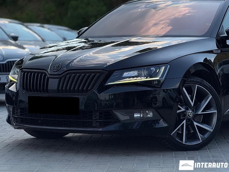2017 Skoda Superb — Miniatură 5