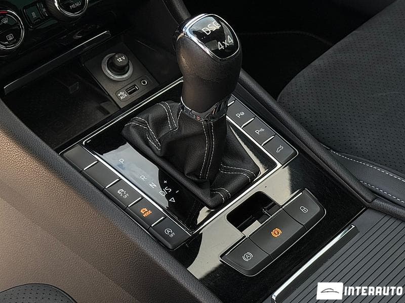 2017 Skoda Superb — Miniatură 24